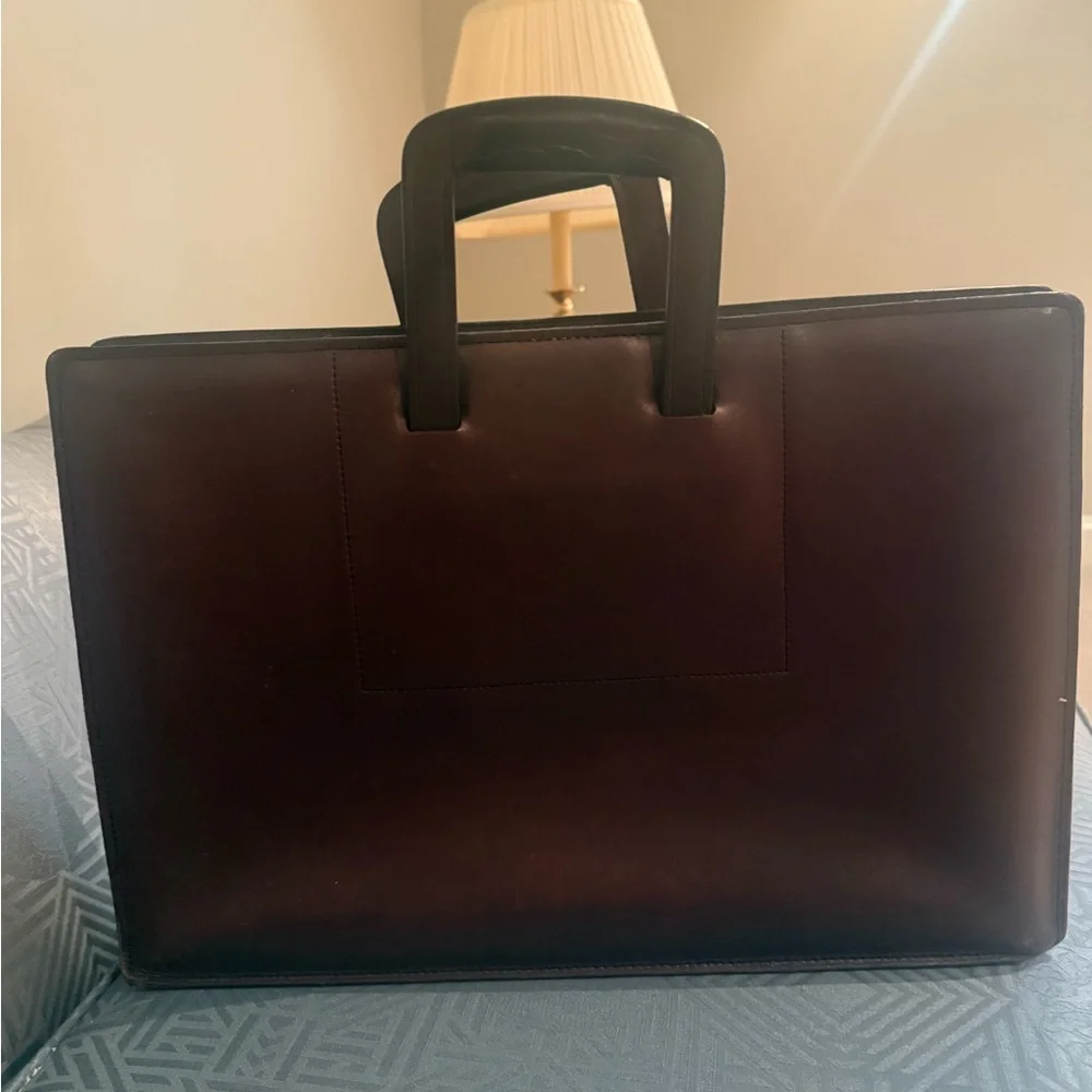 Sophisticated Dark Brown leather Briefcase Schlesinger perfect condition